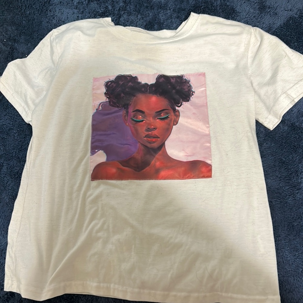 Graphic tee